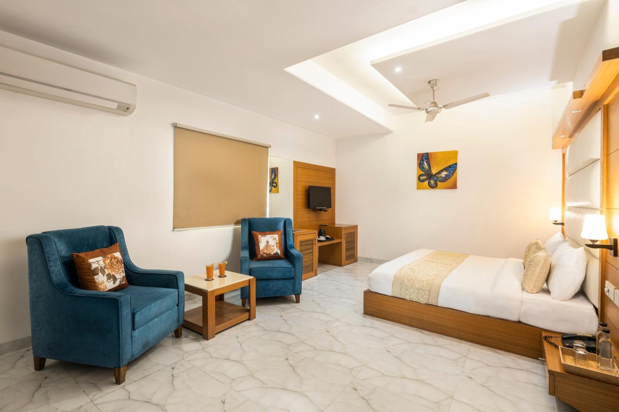 Hotel Aero Star By Star Group New Delhi Exterior photo