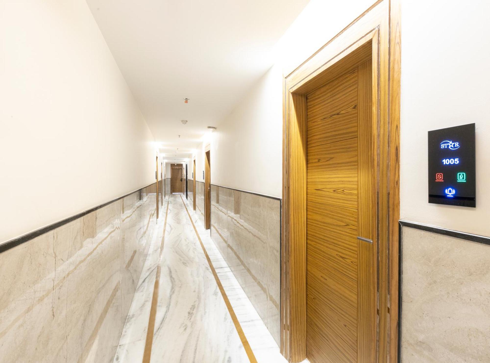 Hotel Aero Star By Star Group New Delhi Exterior photo