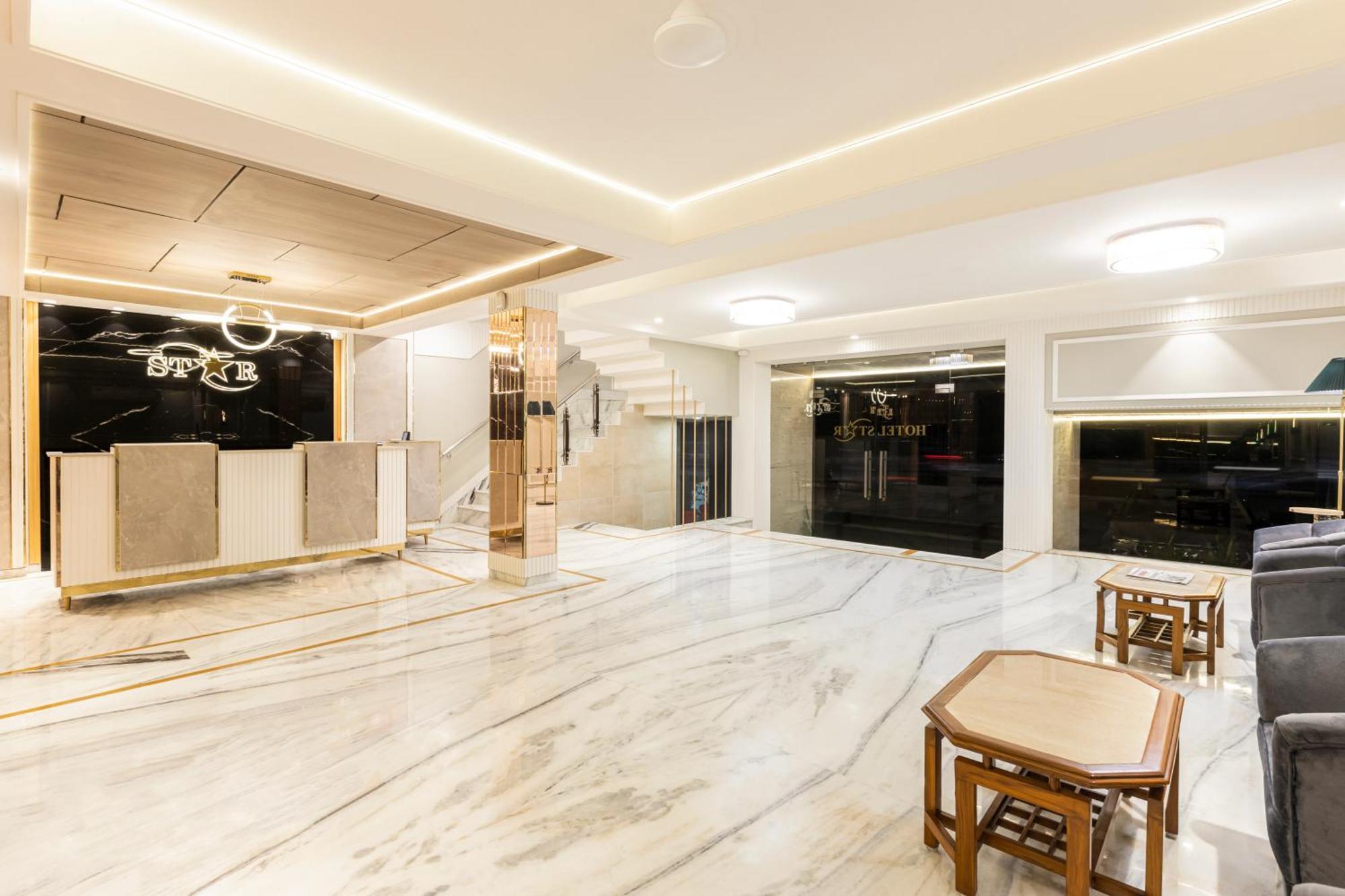 Hotel Aero Star By Star Group New Delhi Exterior photo