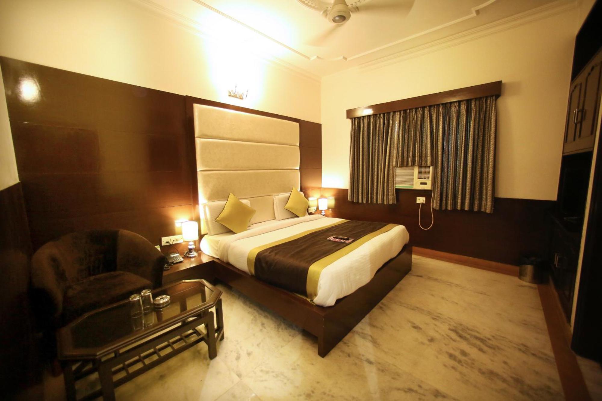 Hotel Aero Star By Star Group New Delhi Exterior photo
