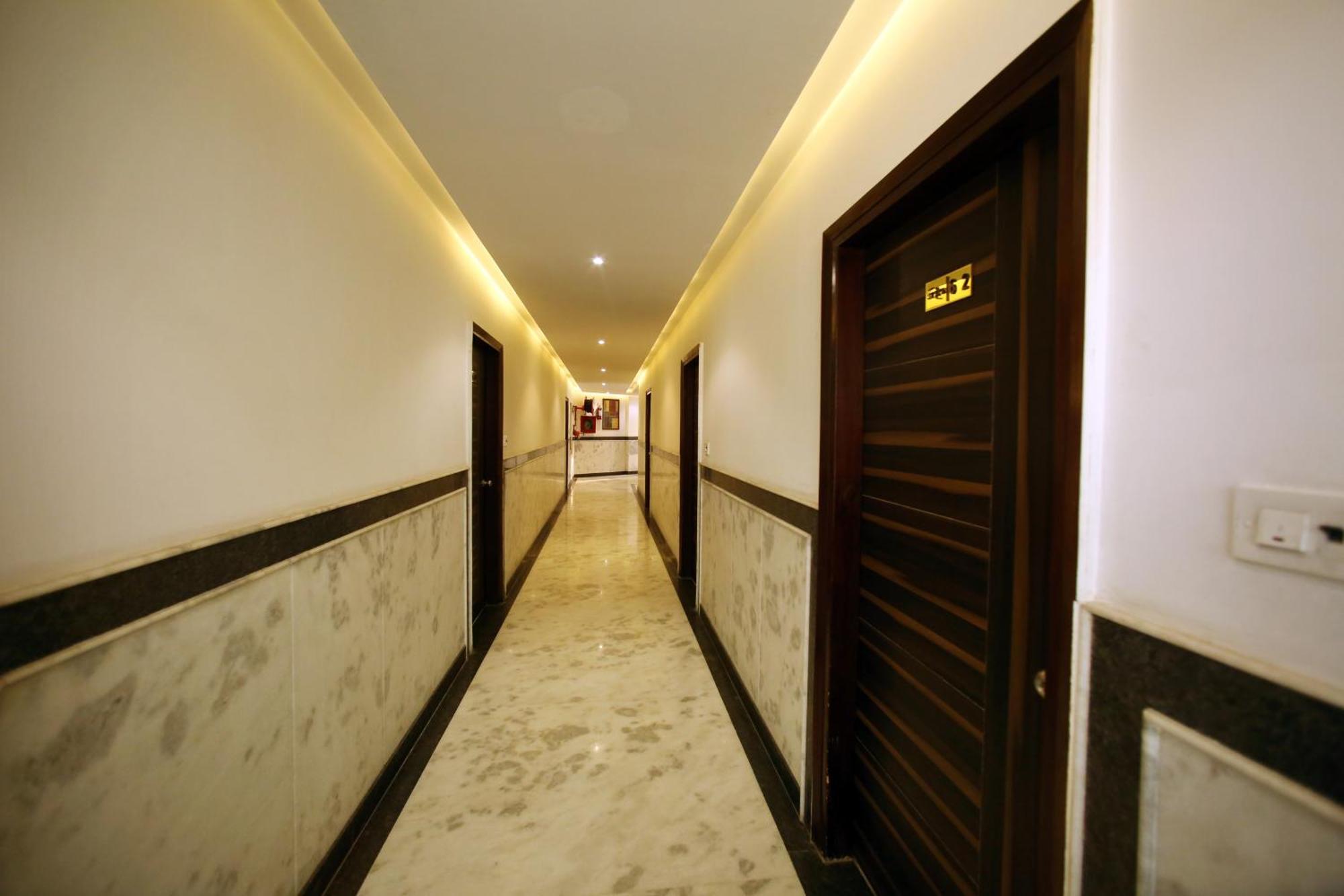 Hotel Aero Star By Star Group New Delhi Exterior photo