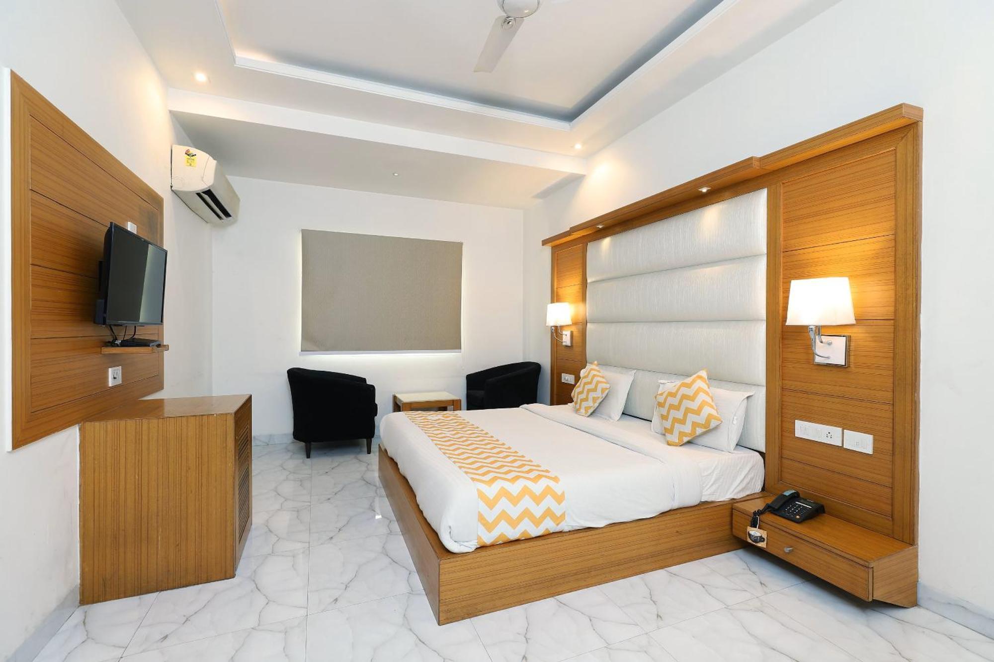 Hotel Aero Star By Star Group New Delhi Exterior photo